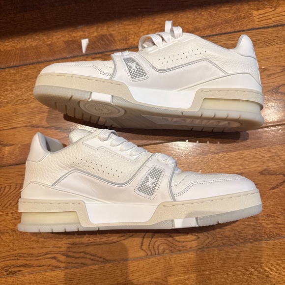 Louis Vuitton LV trainer sneakers - Picture 3 of 5